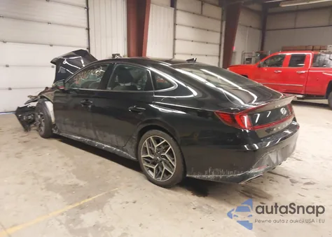 2021 Hyundai Sonata N Line z USA, uszkodzony, nr VIN 5NPEK4JC9MH131498